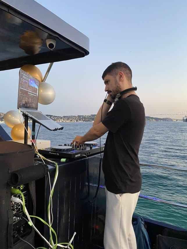 Musique T. — çalışma 4
