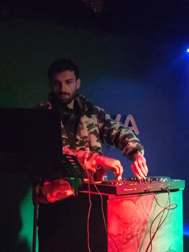 Asaf W. — çalışma 1