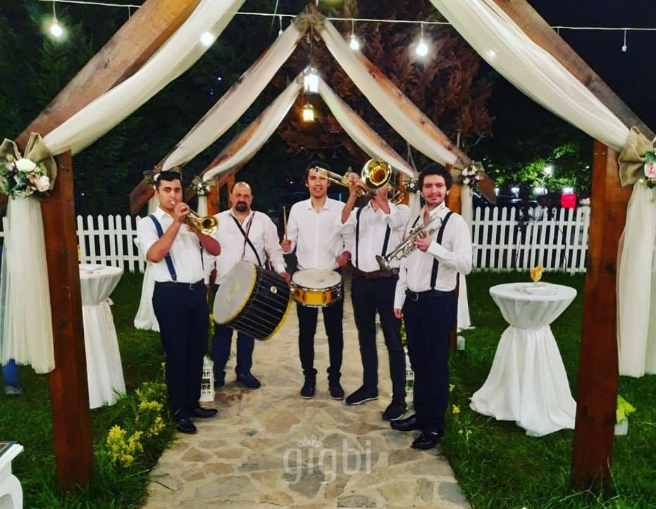 Bando R. — çalışma 1
