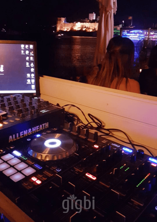 DJ A. — çalışma 1
