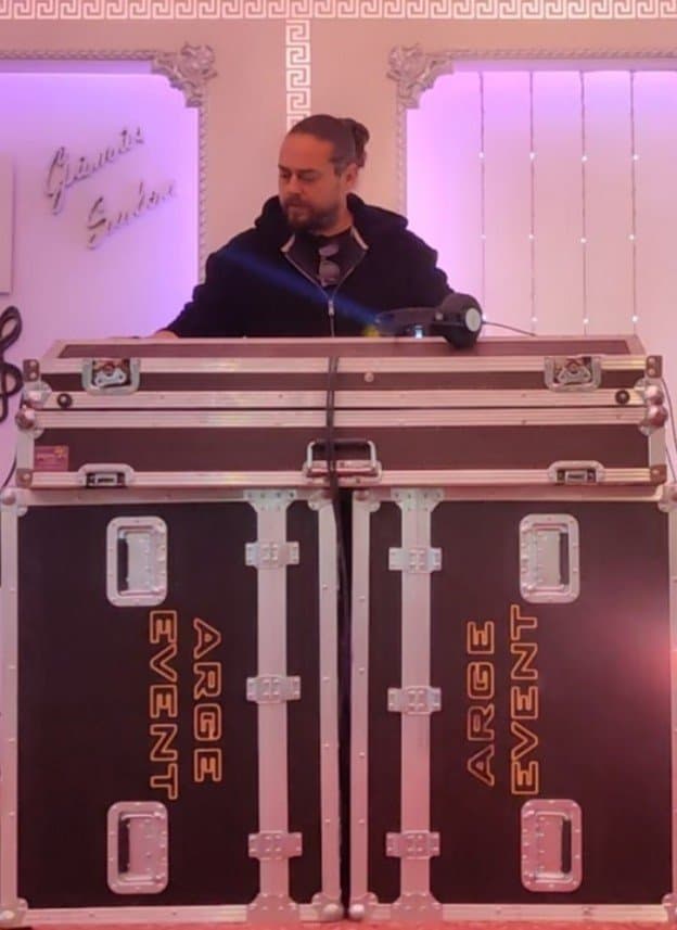 Dj Ç. — çalışma 1