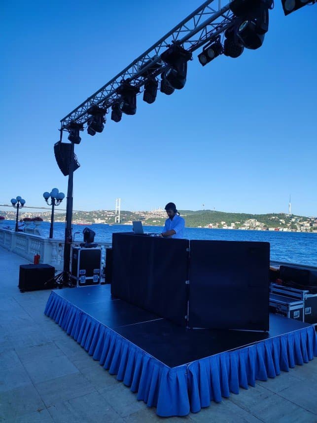 DJ M. — çalışma 1