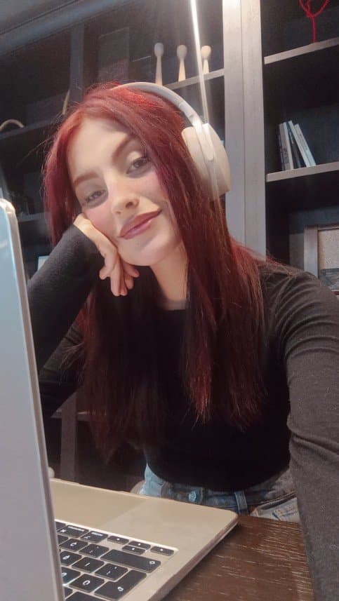 Ela Ç. — çalışma 4