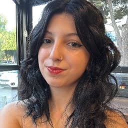Alanur B. profil fotoğrafı
