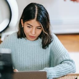 Aleyna G. profil fotoğrafı