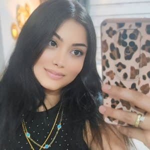 Aleyna Ü. profil fotoğrafı