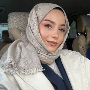 Aleyna Ü. profil fotoğrafı