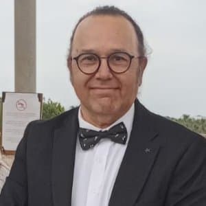 Alpay İ. profil fotoğrafı