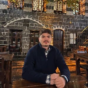 Ayberk Ç. profil fotoğrafı