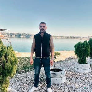 Ayhan Ç. profil fotoğrafı