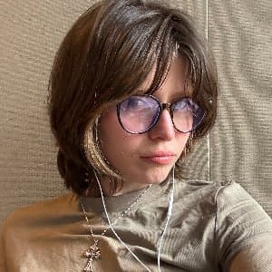 Ayşe B. profil fotoğrafı