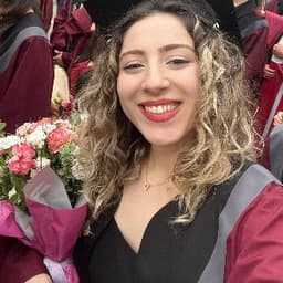 Ayşenur K. profil fotoğrafı