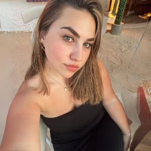 Ayşenur K. profil fotoğrafı
