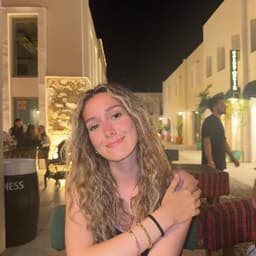 Ayşenur Y. profil fotoğrafı