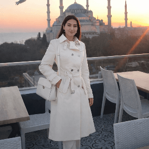 Azizaabduraxmonova A. profil fotoğrafı