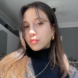Azra A. profil fotoğrafı