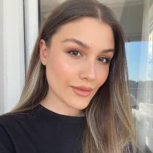 Başak Y. profil fotoğrafı