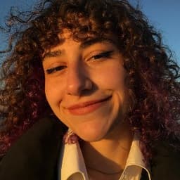 Berfin Ç. profil fotoğrafı