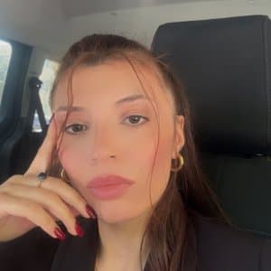 Beyza E. profil fotoğrafı