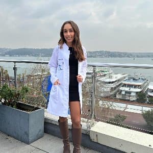 Burçe H. profil fotoğrafı