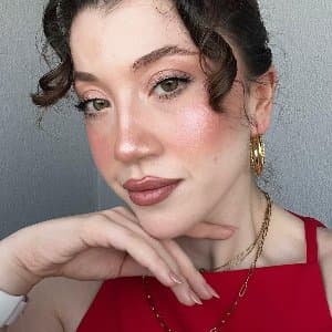 Burcu İ. profil fotoğrafı