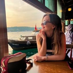Burcu Y. profil fotoğrafı