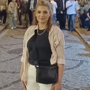 Buse S. profil fotoğrafı