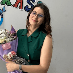Busenur B. profil fotoğrafı
