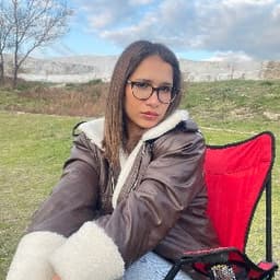Çağla A. profil fotoğrafı