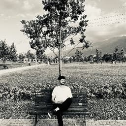 Can Y. profil fotoğrafı