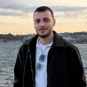 Celil T. profil fotoğrafı
