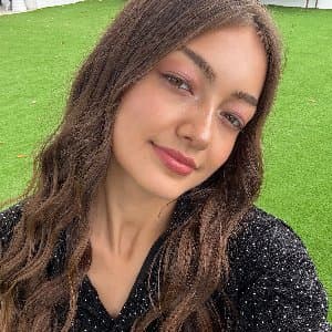 Damla E. profil fotoğrafı