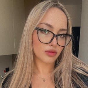 Damla Y. profil fotoğrafı