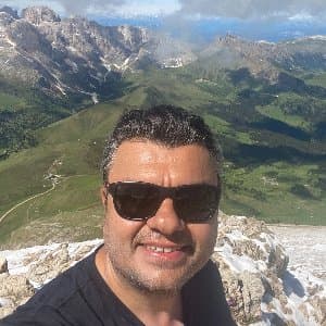 Doğu Ö. profil fotoğrafı