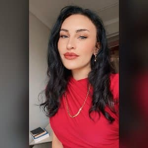 Ebru Y. profil fotoğrafı