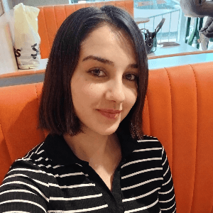 Ece İ. profil fotoğrafı