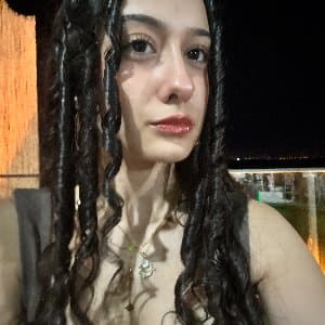 Ece R. profil fotoğrafı