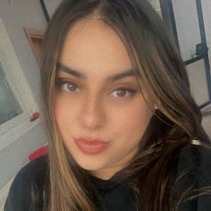 Ece S. profil fotoğrafı