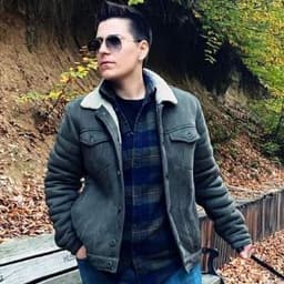 Ece S. profil fotoğrafı