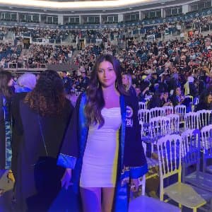 Ecem A. profil fotoğrafı