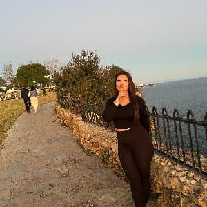 Elanur B. profil fotoğrafı