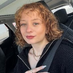 Elif A. profil fotoğrafı