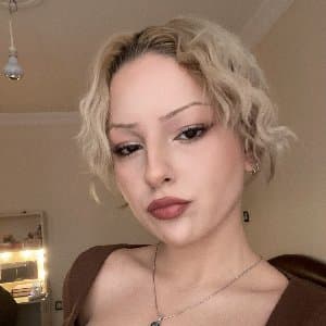 Elif B. profil fotoğrafı
