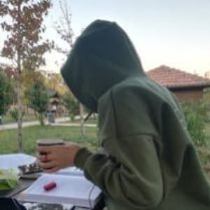 Elif E. profil fotoğrafı