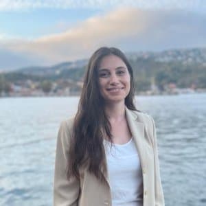 Elif Ö. profil fotoğrafı