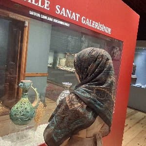 Emine E. profil fotoğrafı