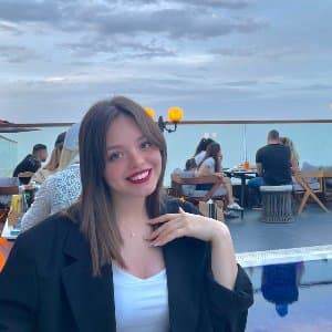 Emine K. profil fotoğrafı