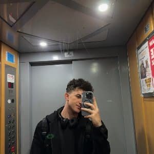 Enes A. profil fotoğrafı