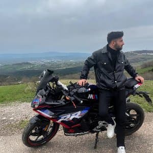 Enes B. profil fotoğrafı