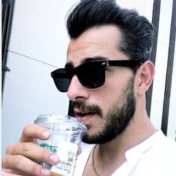 Enes K. profil fotoğrafı
